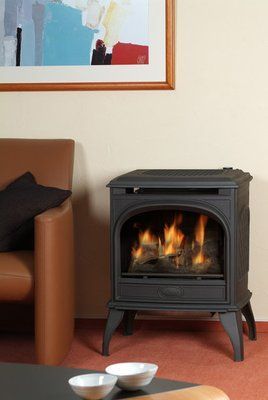 Чавунна піч Dovre 425 CB/E10 глянцевий чорний емаль - 8 кВт 425 CB/E10 эмаль фото